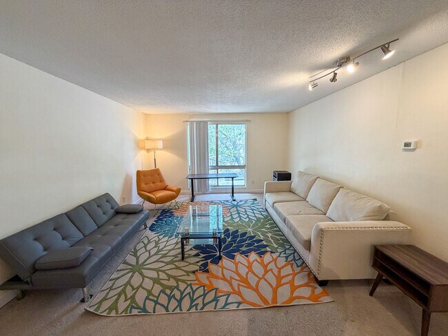 Foto del edificio - Summit House J-22