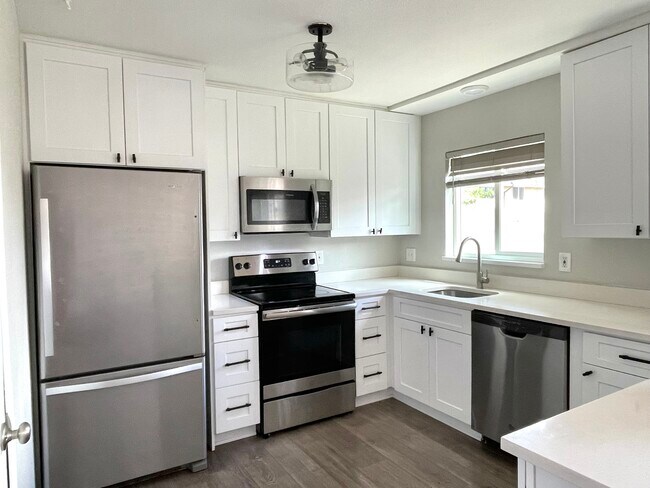 Foto del edificio - 3667 W Union Ave