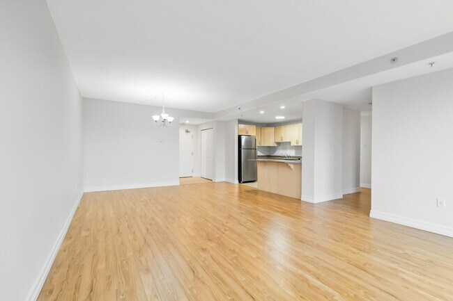 Photo du bâtiment - WELCOME TO THE HORIZON - ONE BEDROOM PLUS ...