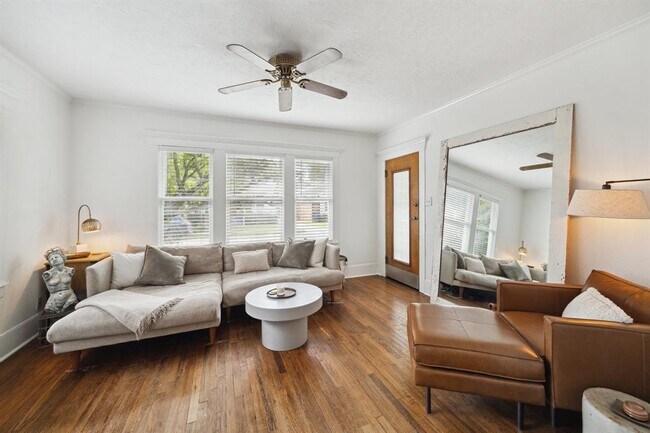 Foto del edificio - 117 Northwood St