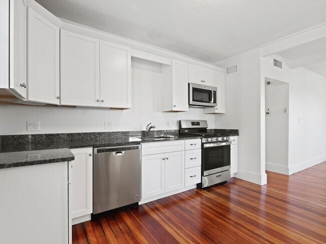 Building Photo - 151 Walden St