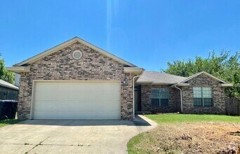 Building Photo - 6752 NW 125th Ct