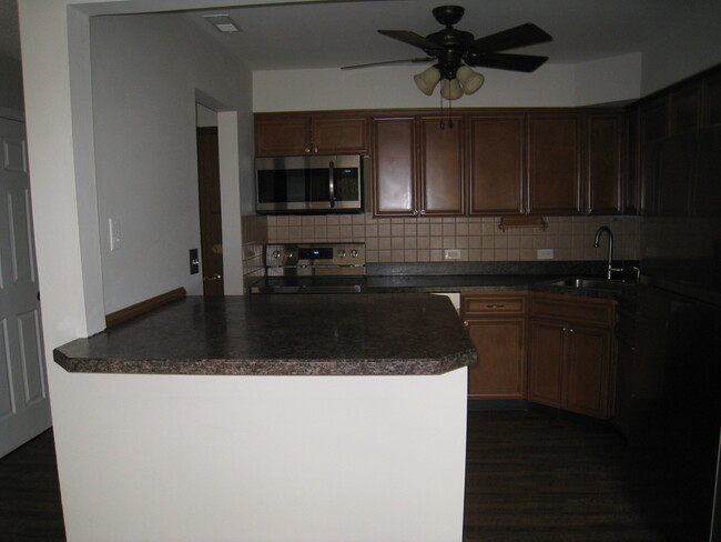 Building Photo - 520 Biesterfield Rd