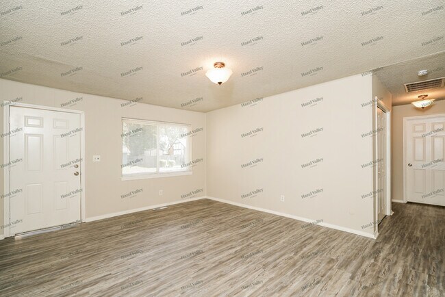 Foto del edificio - 3024 S Ash Ct