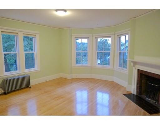 Foto del edificio - 907 Watertown St