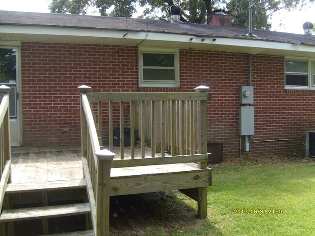 Foto del edificio - 142 Bryan Blvd