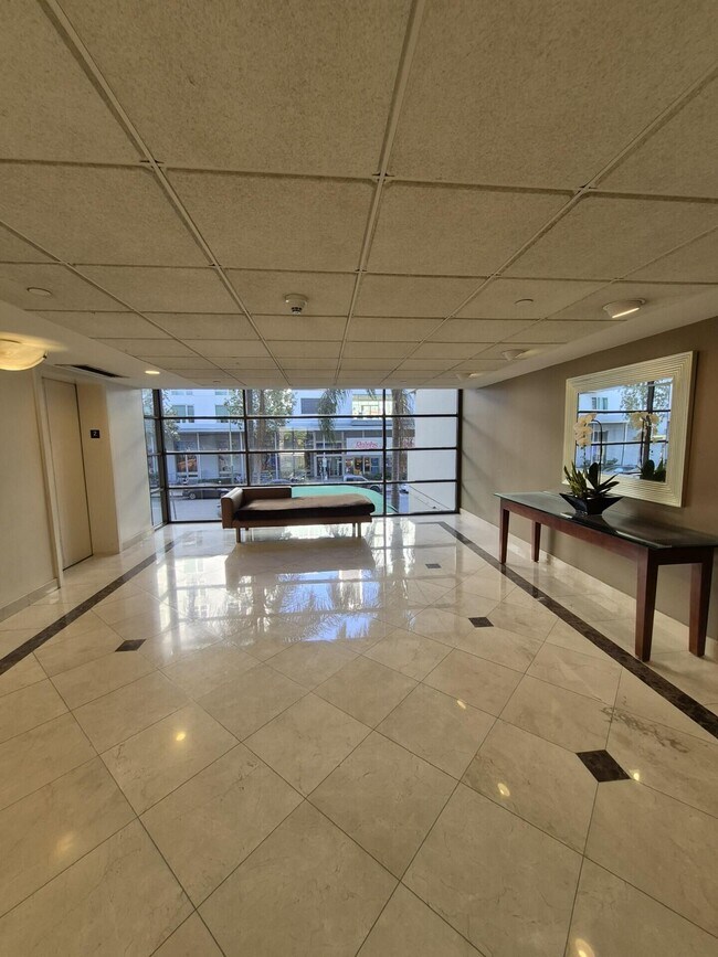 Foto del edificio - 600 W 9th St