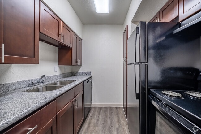 Interior Photo - The Reserve at White Oak