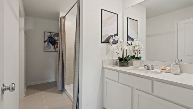 Building Photo - 2382 McKinley Dr