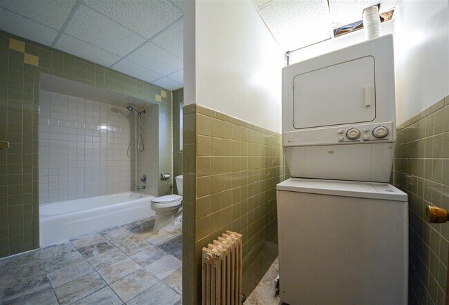 Foto del edificio - 919 Broadway