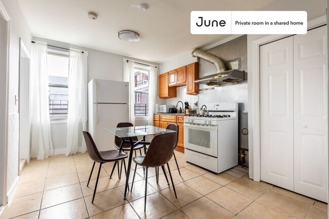 Building Photo - Room in Shared 2 bed/1.5 bath home