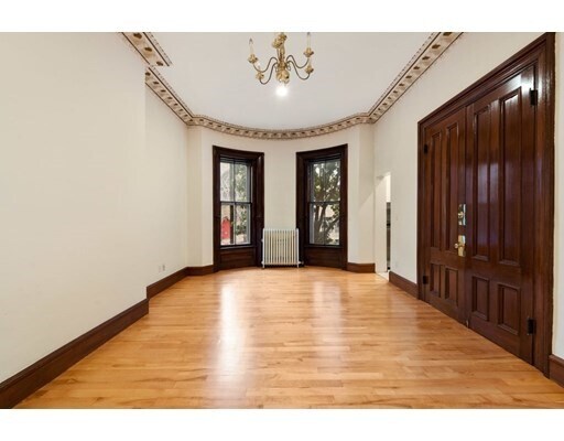 Building Photo - 478 Columbus Ave