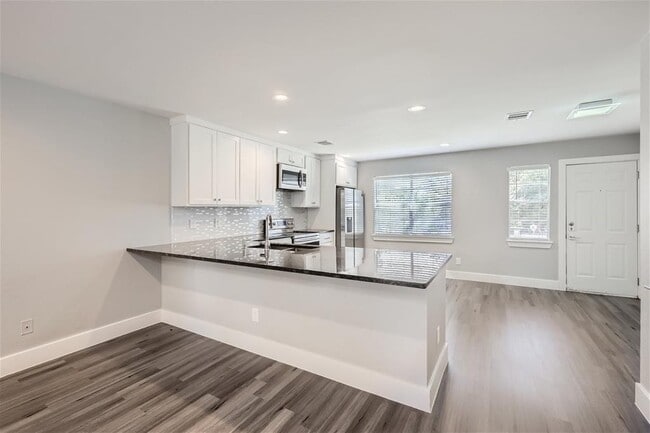Building Photo - 1830 River Crossing Cir