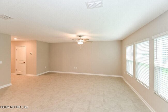 Building Photo - 9160 Udell Ln