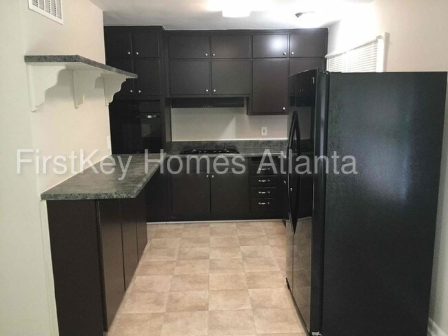 Foto del edificio - 1084 Shieldcrest Way