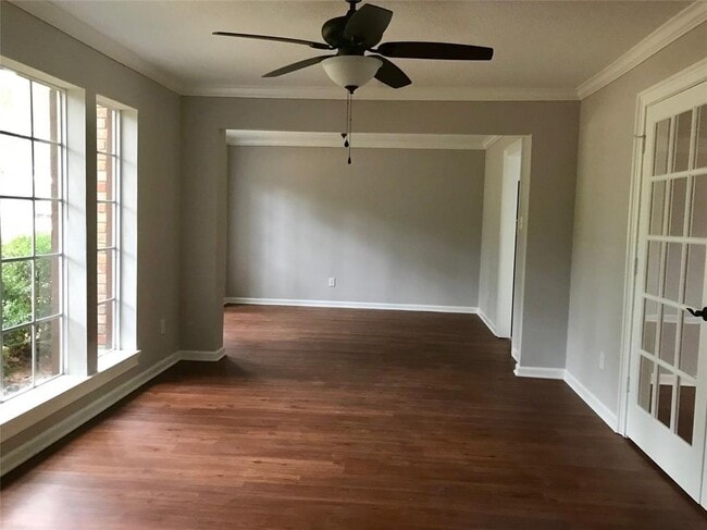 Building Photo - 11610 Cypresswood Dr
