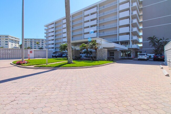 Foto del edificio - 3443 Gulf Shore Blvd N