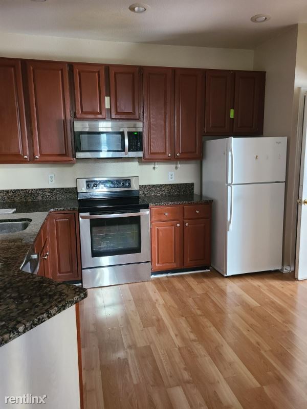 Primary Photo - 2 br, 2.5 bath Townhome - 46 Pheasant Broo...
