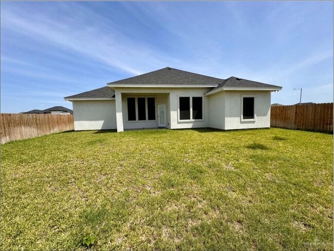 Building Photo - 3120 E Rabbit Run Ave