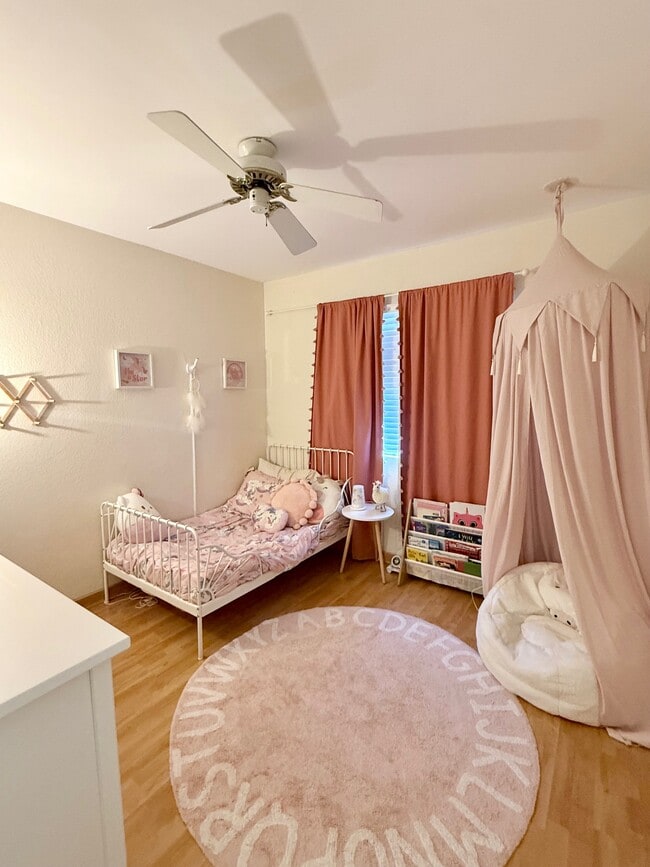 Foto del edificio - 13940 Barrymore St