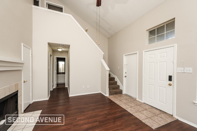 Building Photo - 12931 Parker Ct