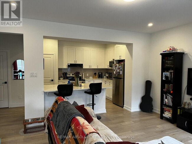 Building Photo - 289 Anyolite Private