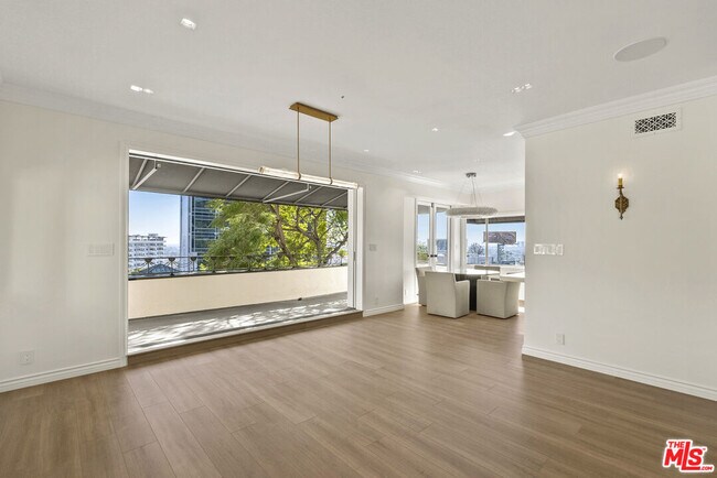 Building Photo - 1326 Londonderry View Dr