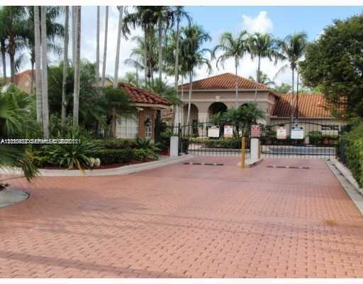 Foto del edificio - 18314 NW 68th Ave