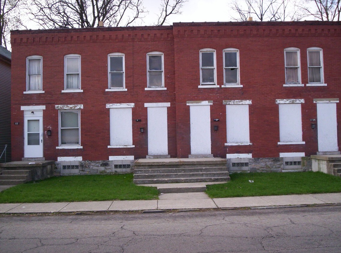 Foto principal - 1621-1631 Oak St
