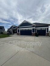 Building Photo - 5506 Sunny Cv