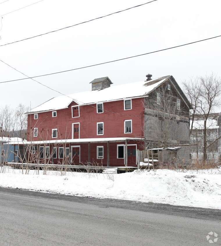Building Photo - Fourplex