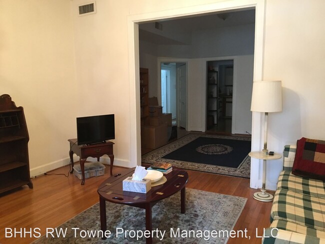 Building Photo - 2 br, 1 bath House - 1008 Westover Avenue ...