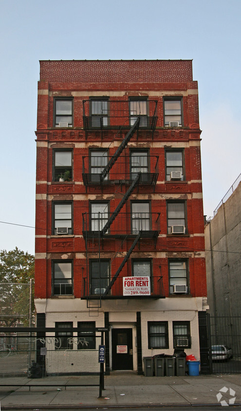 Foto del edificio - 154 E 106th St