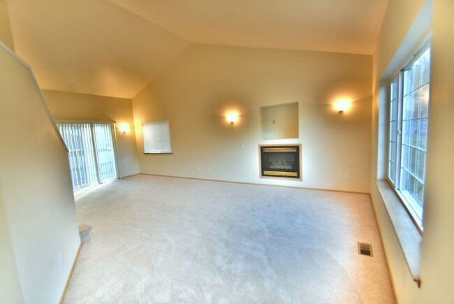 Foto del edificio - 3bd/3.5ba Lake Forest Park Home