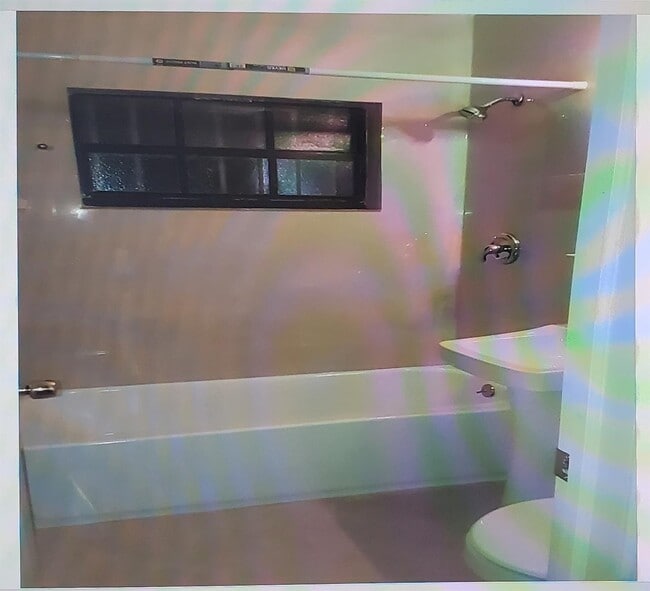 Foto del edificio - 930 NE 160th St