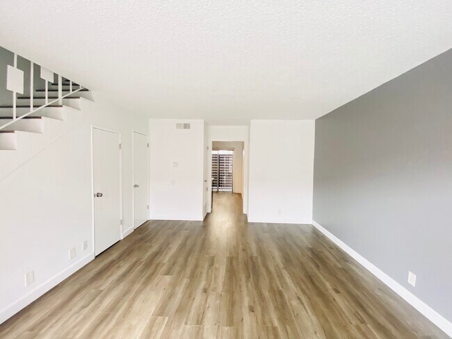 Foto del edificio - 457 W Dryden St