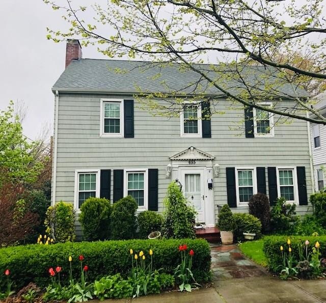 655 Pleasant Valley Pkwy, Providence, RI 02908 House Rental in