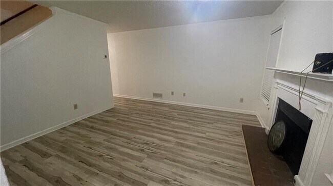 Building Photo - 1405 Kennesaw Trace Ct