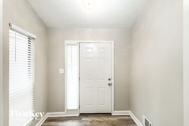 Building Photo - 855 Lost Creek Cir