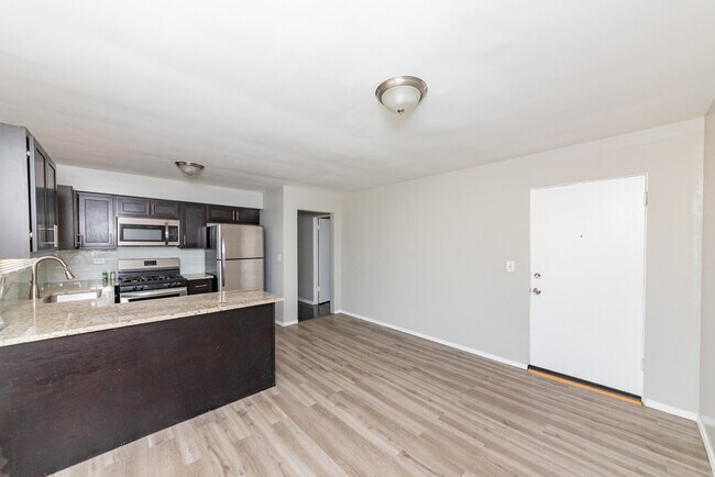 Foto del edificio - 3058 N Kostner Ave