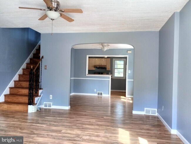 Building Photo - 111 Birchwood Rd