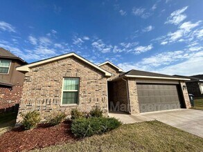 Building Photo - 9512 Squire Ln
