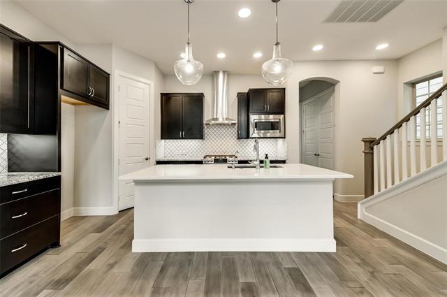 Building Photo - 5858 Orion Pl