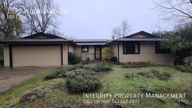 Building Photo - 1579 Woodland Dr