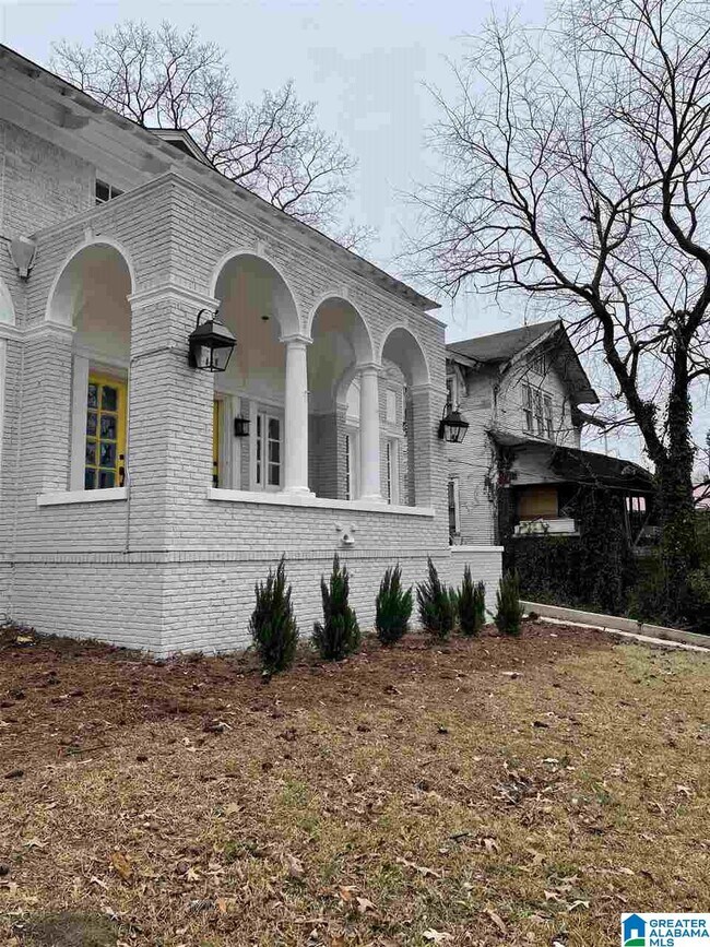 Building Photo - 2701 Avenue S