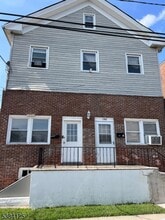 Building Photo - 1300 Pierce St