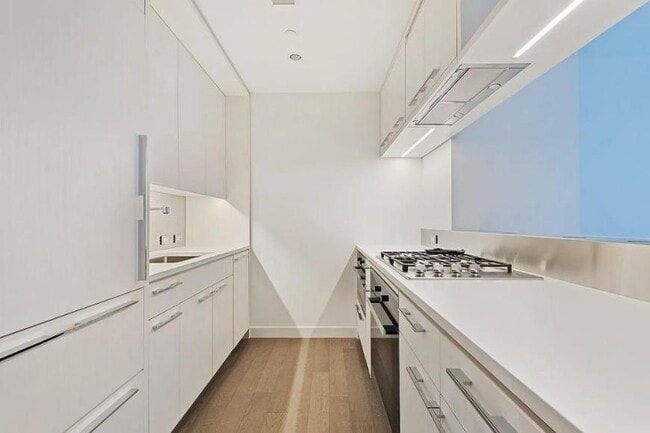 Building Photo - 1 bedroom in New York NY 10002