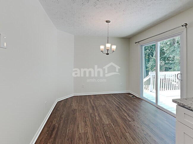 Foto del edificio - 3342 Mooring Dr