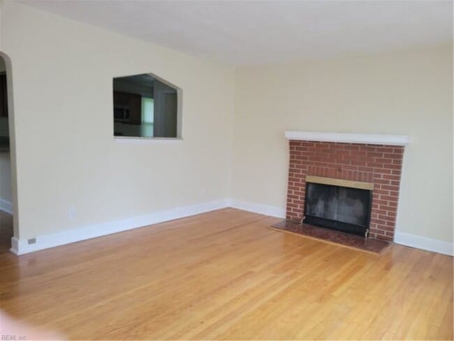 Foto del edificio - 848 Philpotts Rd