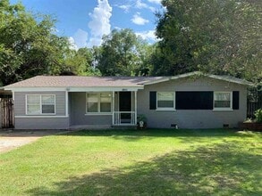 Building Photo - 1805 Mayhew St